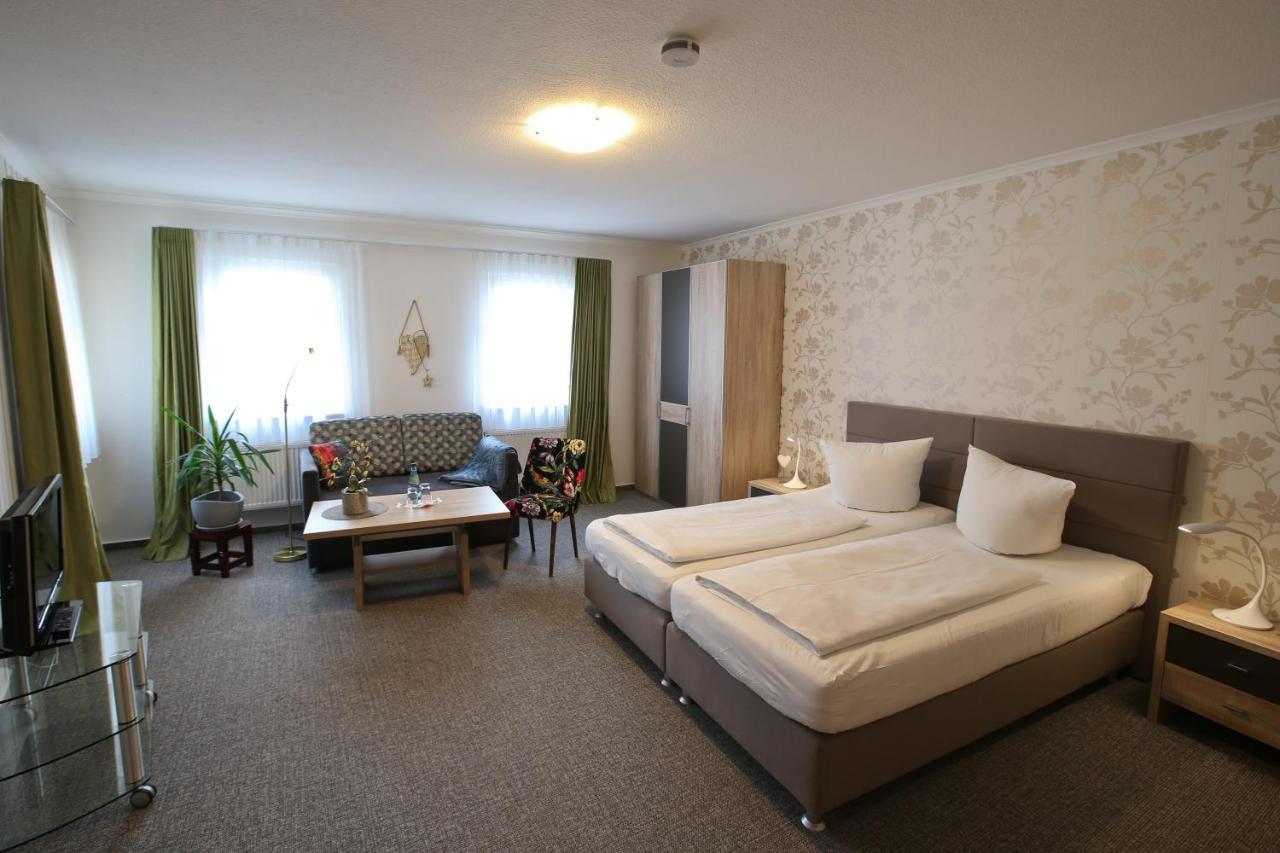 Hotel Wehlener Hof Щат Велен Екстериор снимка