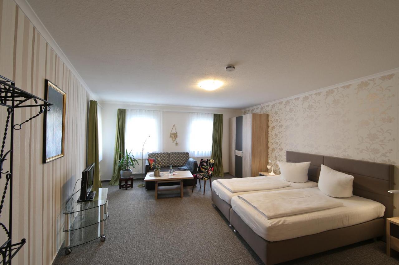 Hotel Wehlener Hof Щат Велен Екстериор снимка