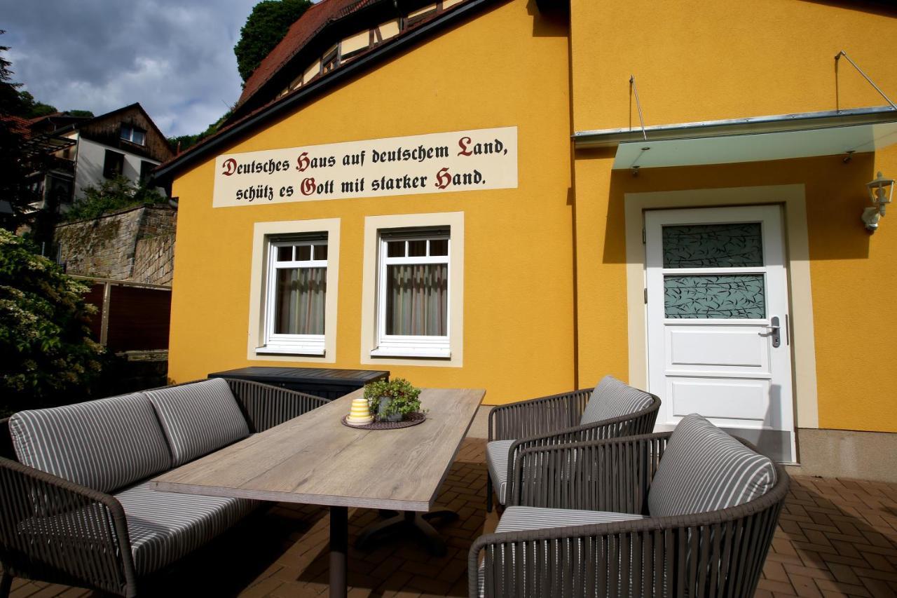 Hotel Wehlener Hof Щат Велен Екстериор снимка