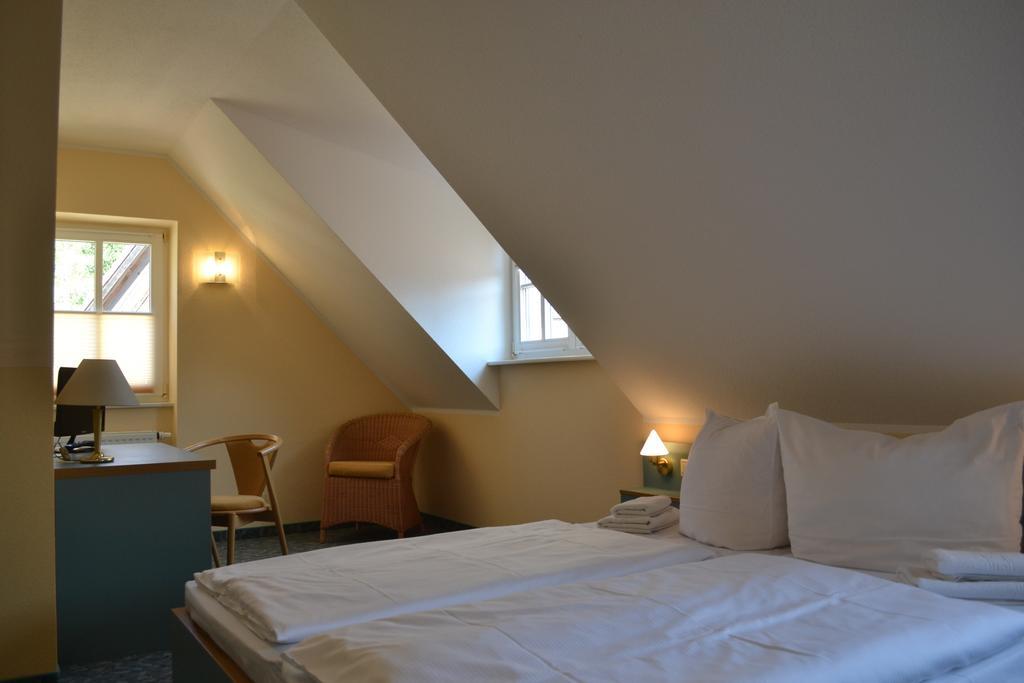Hotel Wehlener Hof Щат Велен Екстериор снимка