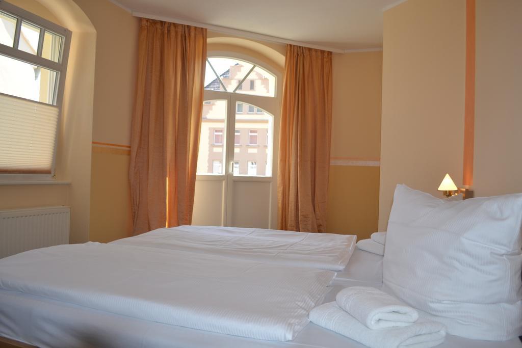 Hotel Wehlener Hof Щат Велен Екстериор снимка