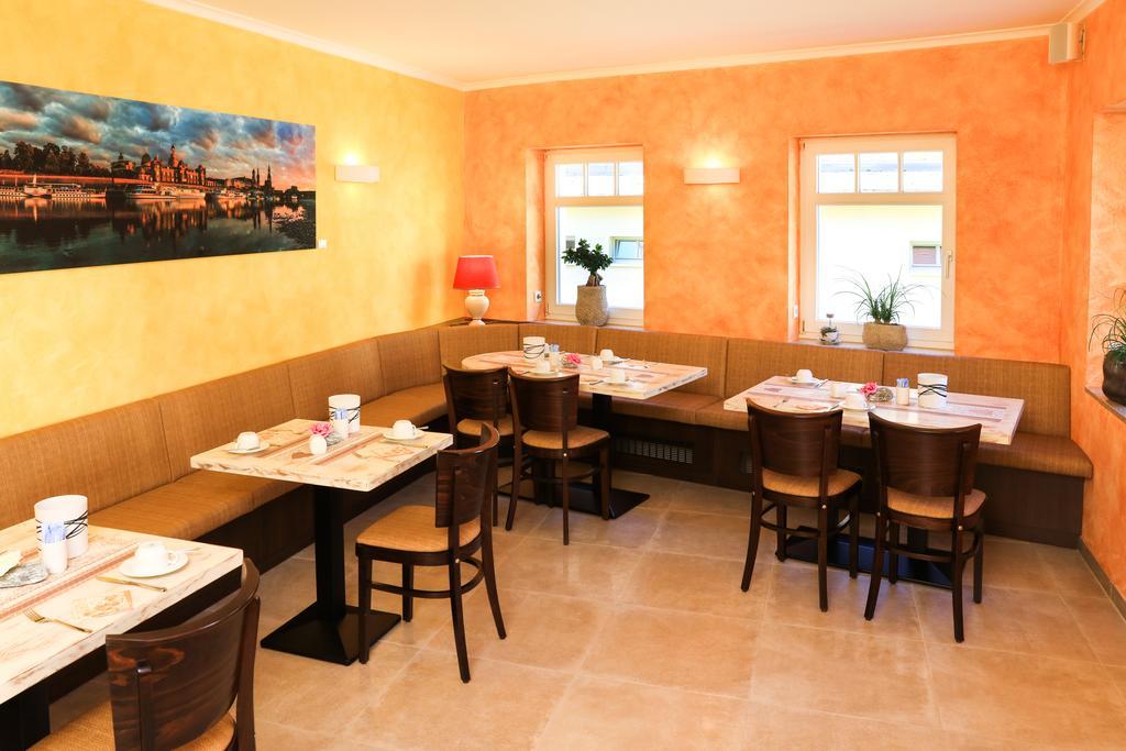 Hotel Wehlener Hof Щат Велен Екстериор снимка