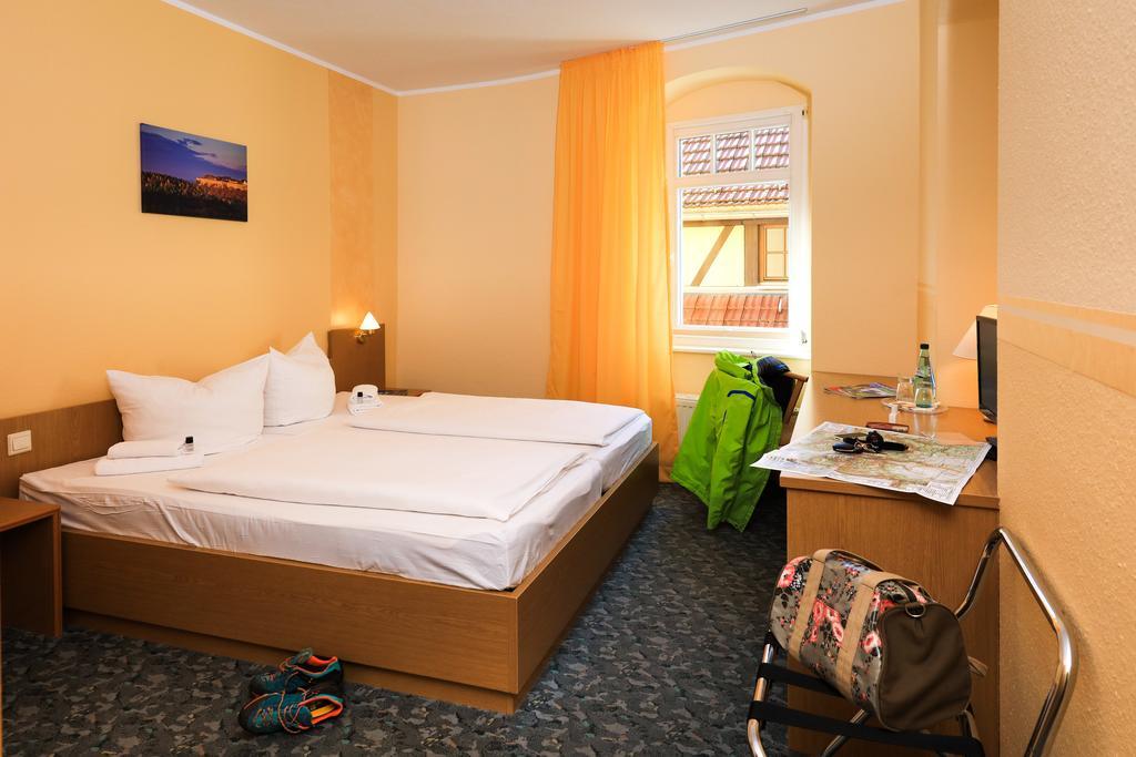 Hotel Wehlener Hof Щат Велен Екстериор снимка