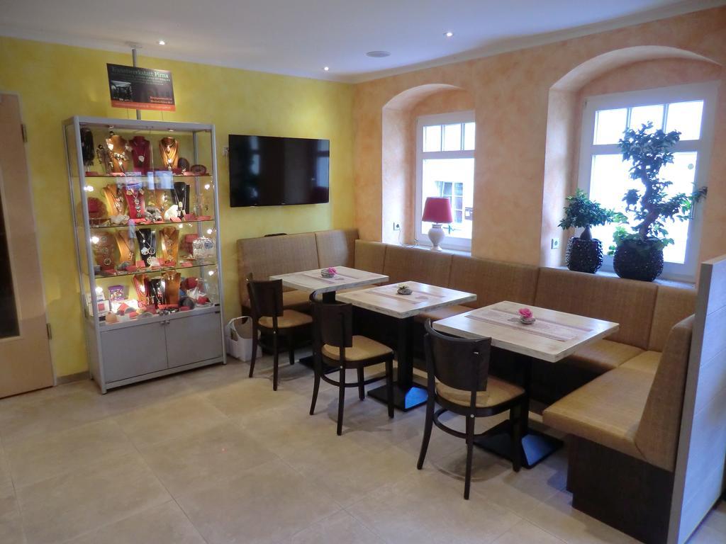 Hotel Wehlener Hof Щат Велен Екстериор снимка