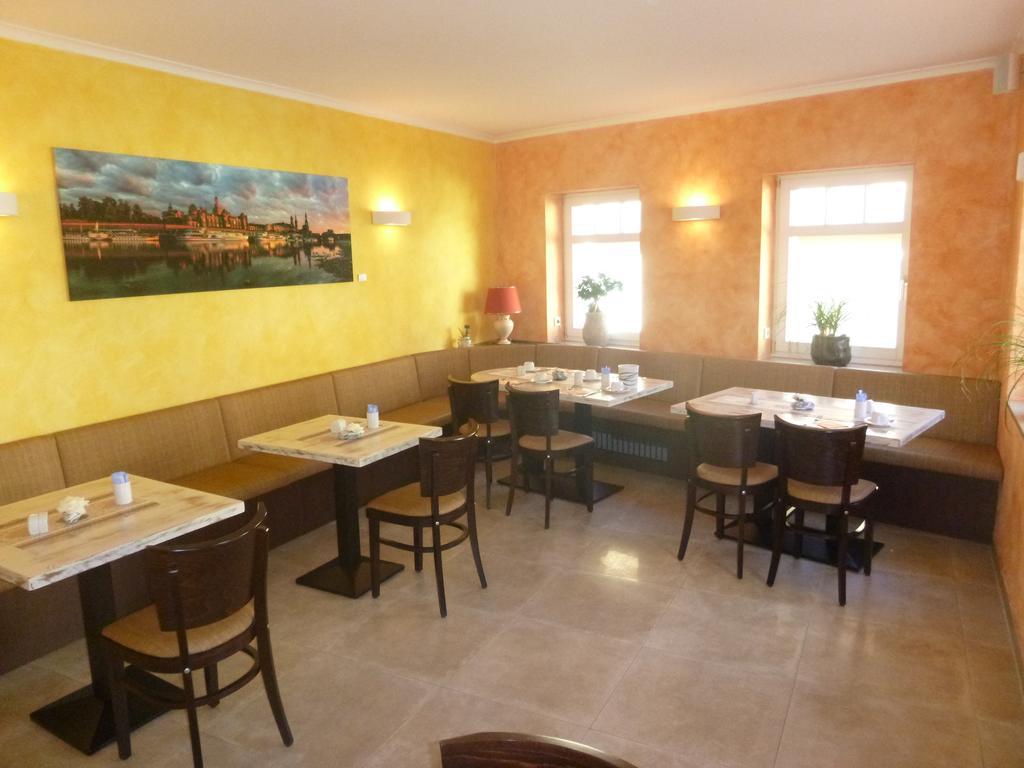 Hotel Wehlener Hof Щат Велен Екстериор снимка
